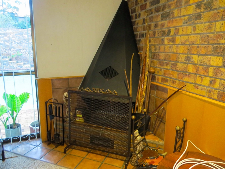 4 Bedroom Property for Sale in Heuwelsig Free State